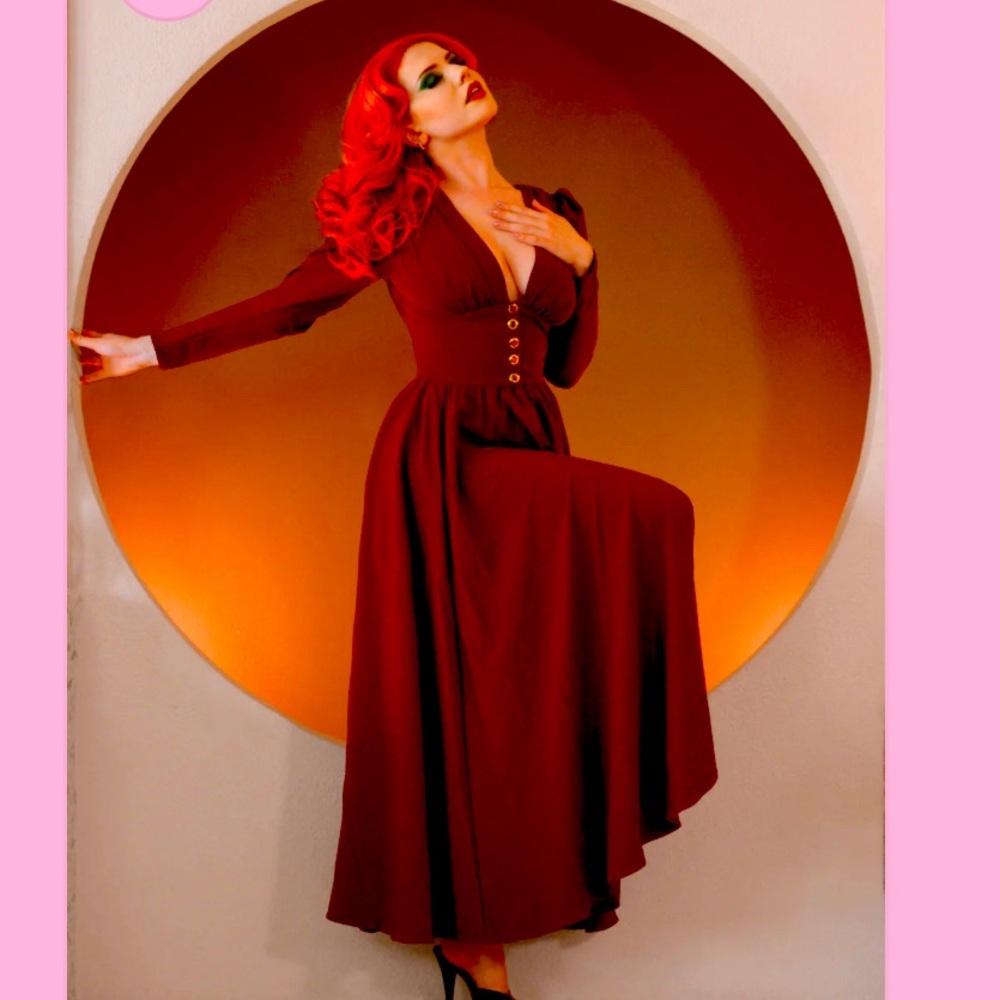 NWT PINUP GIRL COUTURE LAURA BYNES DEEP RED BURGUNDY CLARICE ROBE GOWN DRESS M